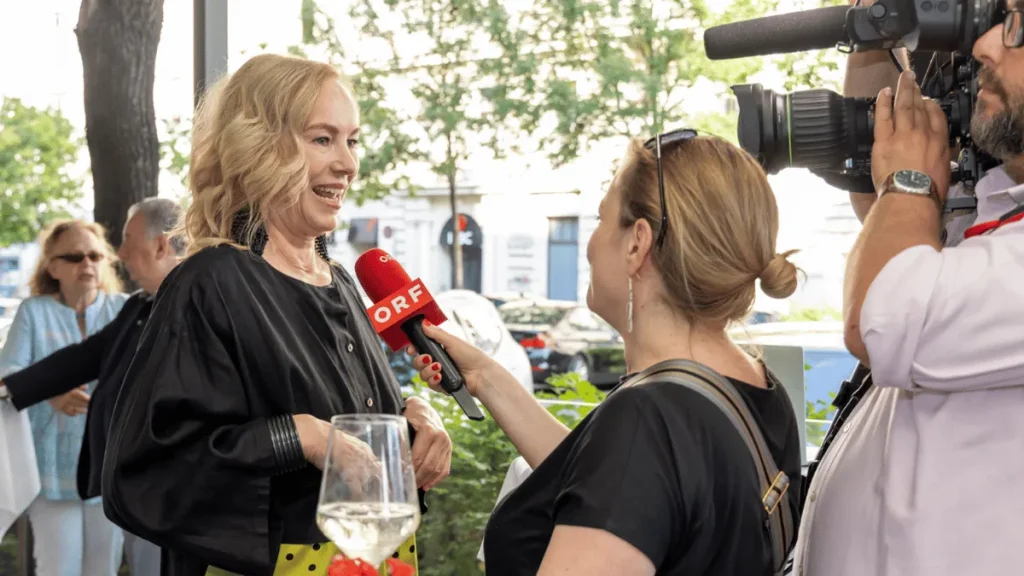 Medienrummel und Prominenz